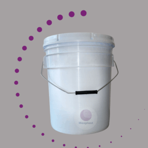 CUBETA PLASTICO 19 LTS. RASPADA CON TAPA LISA.